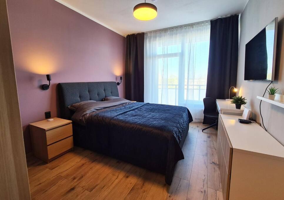 Stylish Apartment With Parking & Spacious Balcony Rīga Exterior foto